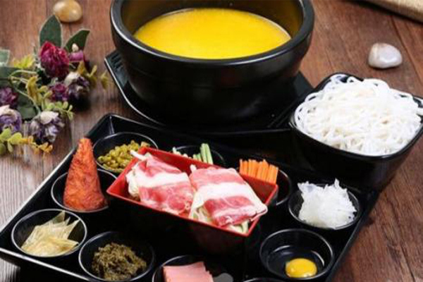 馋嘴猫过桥米线加盟费