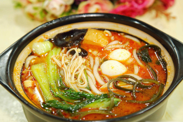 湘湘过桥米线加盟店