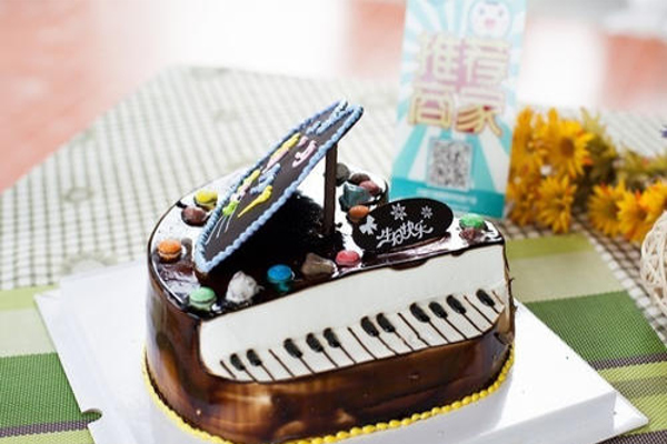 蓝小轩蛋糕加盟费