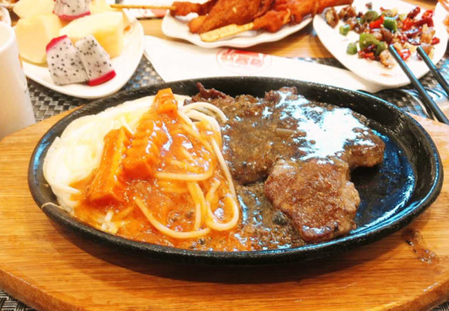 豪灵顿牛排自助餐厅加盟费