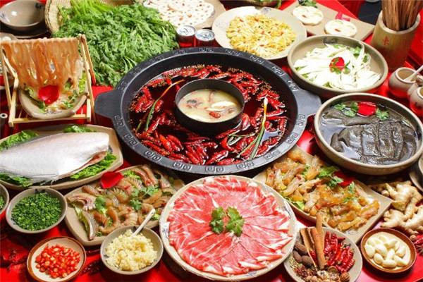 华氏老街坊瀑布火锅加盟费