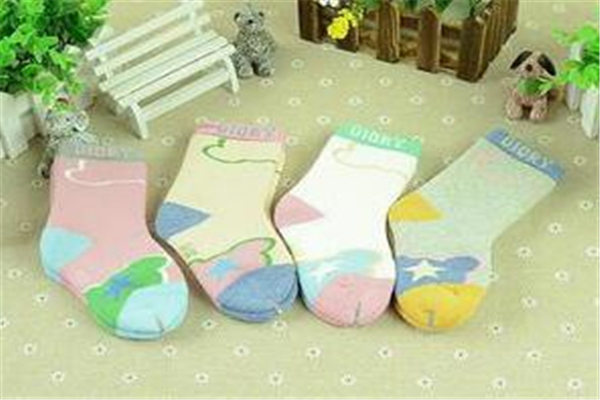 金熊世家童袜加盟费