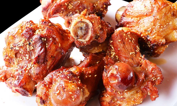 冰城郝六烤骨头加盟