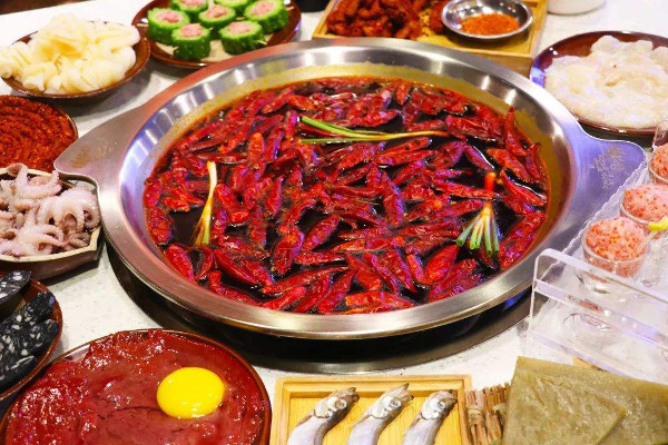 江湖就三桌火锅加盟费