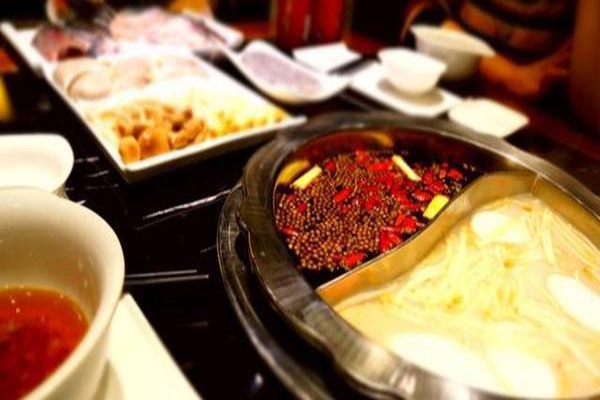 宽窄门老火锅加盟费