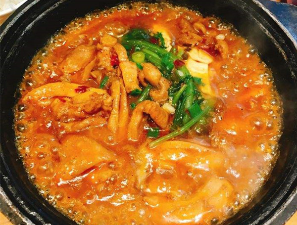 小鱼小鸡石锅煲加盟店