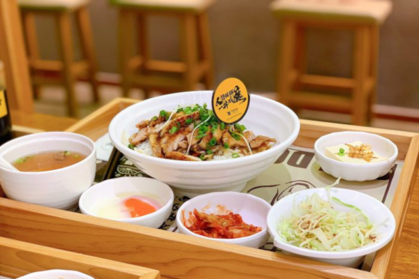 七丼dong烧肉丼饭加盟店