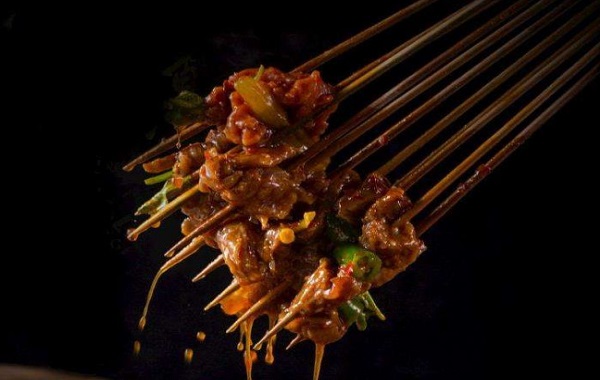 搭口一尝串串香加盟费