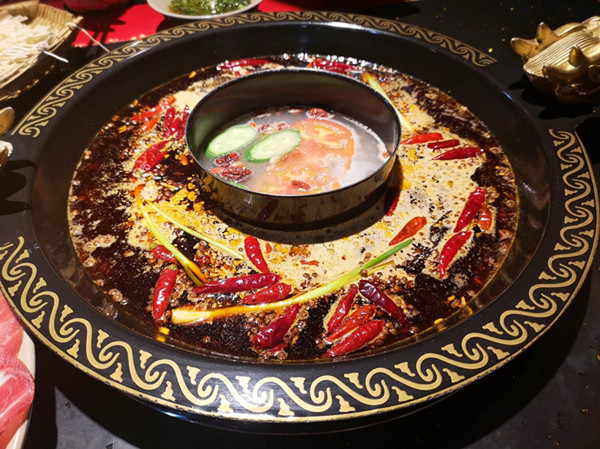 鼎龙火锅加盟店