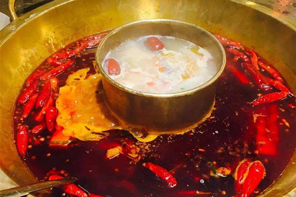 小龙火锅加盟店