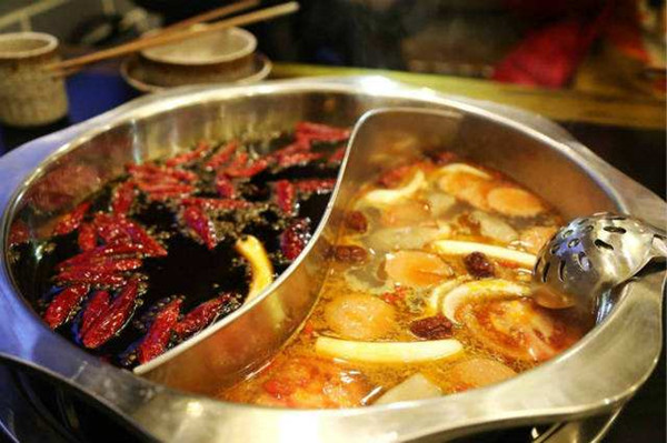 小龙火锅加盟店