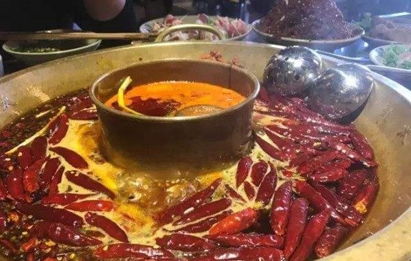 小龙火锅加盟店