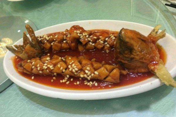 鲍家老八件菜馆加盟费