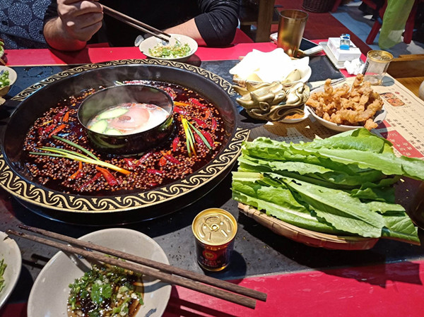 鼎龙火锅加盟店