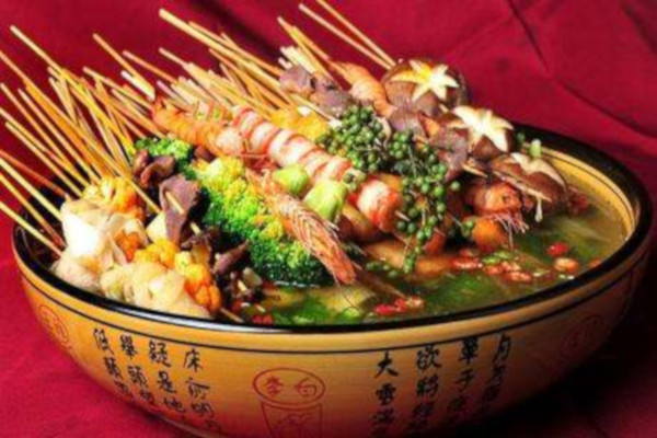玖玖正宗重庆麻辣烫加盟费多少钱？