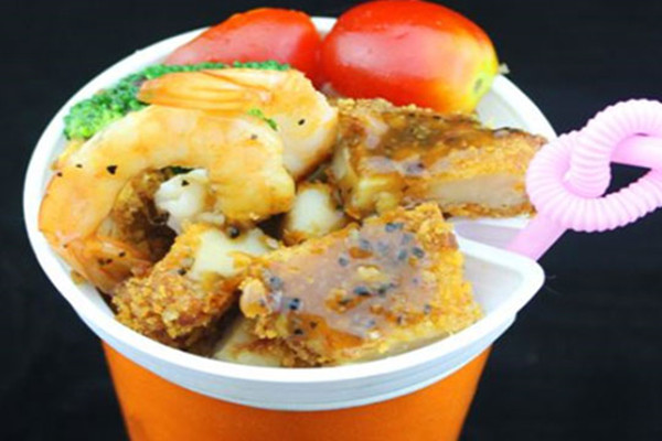 杯杯鸡鸡排杯加盟店