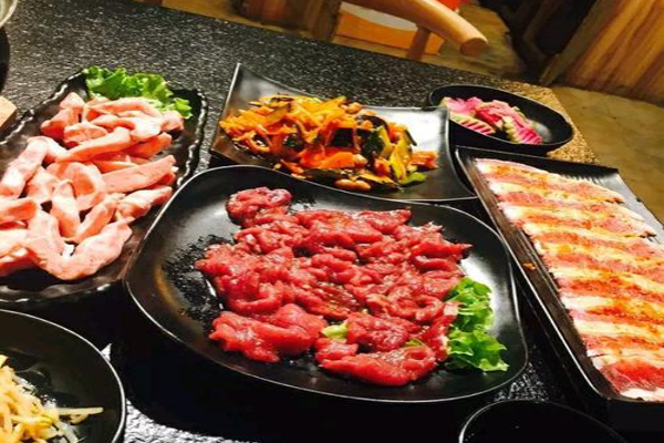 小酒馆主题烤肉加盟费