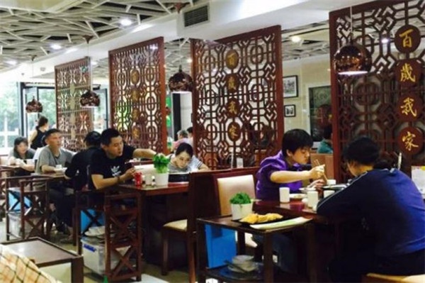 百岁酸菜鱼加盟