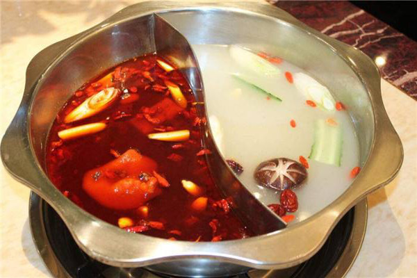 渝天椒重庆老火锅加盟费