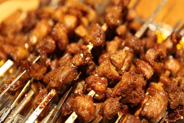 满城香烧烤加盟费