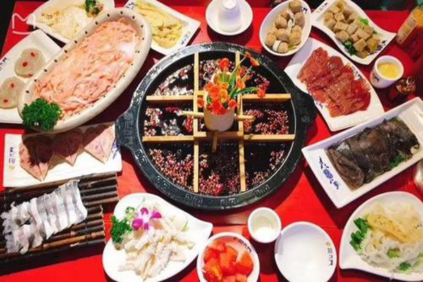 渝九门火锅加盟费