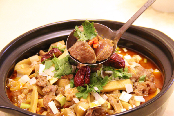 牛一鞭牛排牛尾一锅香加盟费