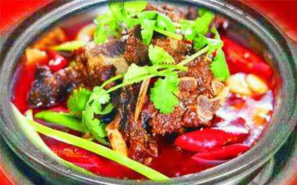 小牛花花酱香牛排火锅加盟店