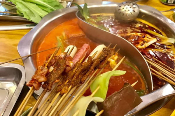 签与签寻串串香加盟费