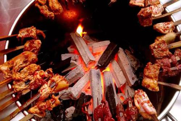 爱和味炭火烤肉加盟费