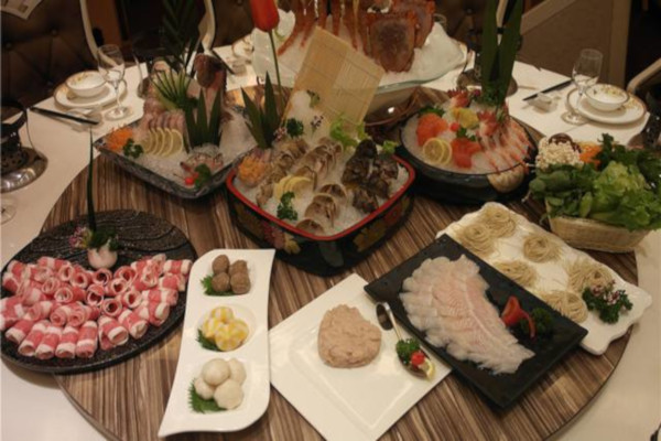 大白鲨火锅加盟费