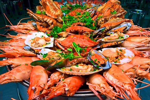 海鲨湾海鲜会馆加盟费