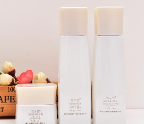 沃颜化妆品加盟店