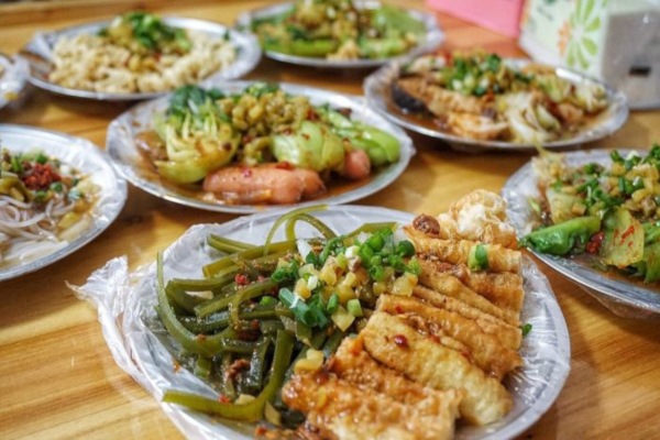 卸娜麻辣烫加盟费