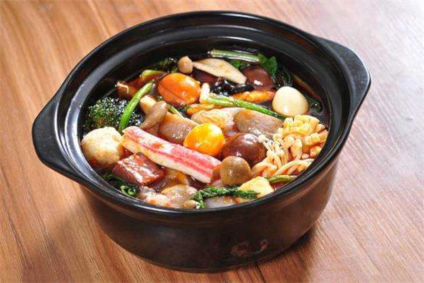 潘德朋麻辣烫加盟费