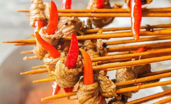 杨小牛串串火锅加盟店