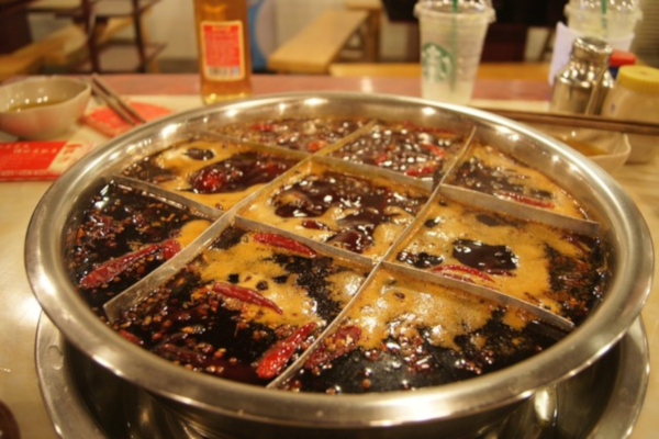 半斤八两火锅加盟店