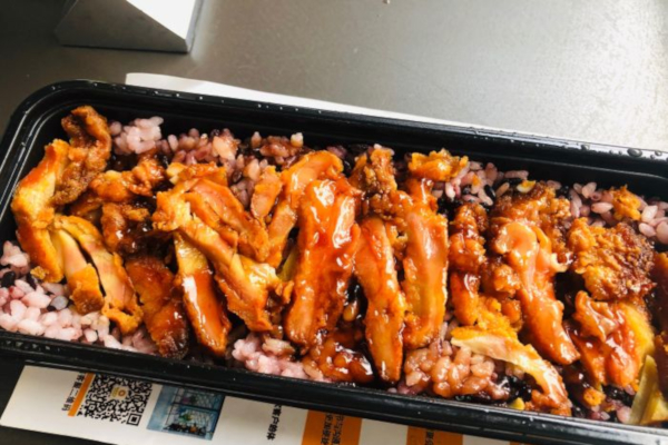 冭牛boss便当加盟店