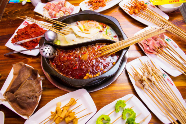 牛拽拽串串香加盟费