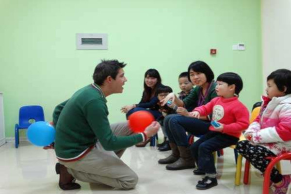 摩登外教加盟费