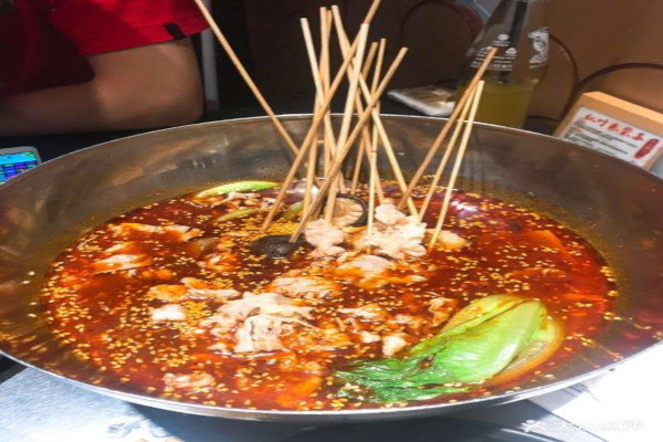 红料理串串有瘾