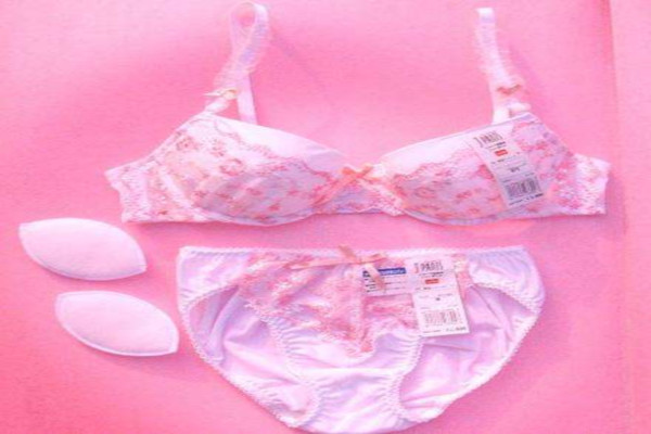 温馨内衣