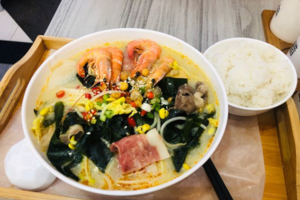 张小烫麻辣烫加盟费