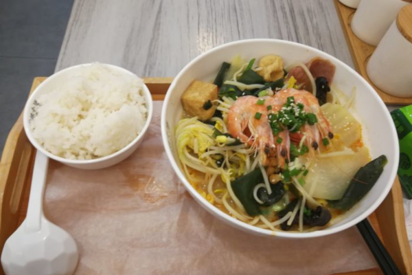 张小烫麻辣烫加盟费