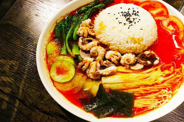 醉牛80酸汤饭加盟费