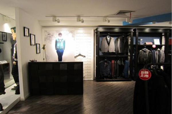 Tony Jeans男装加盟费