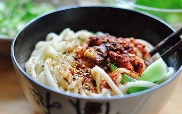 闫记油泼面加盟费