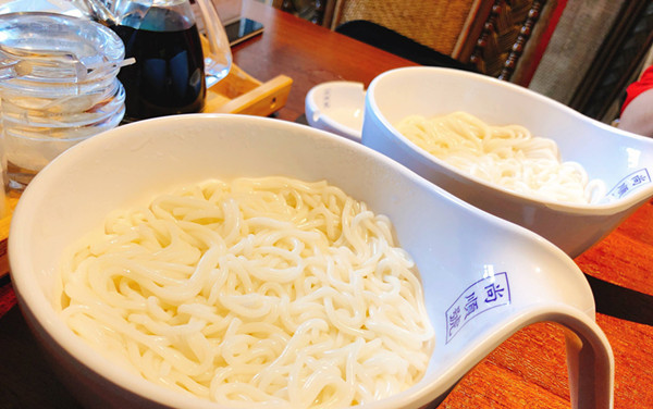 尚顺号传统金银过钱米线加盟店