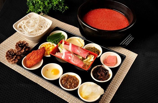 闫记云南过桥米线加盟费