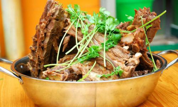 霍大妈骨头锅酒店加盟店