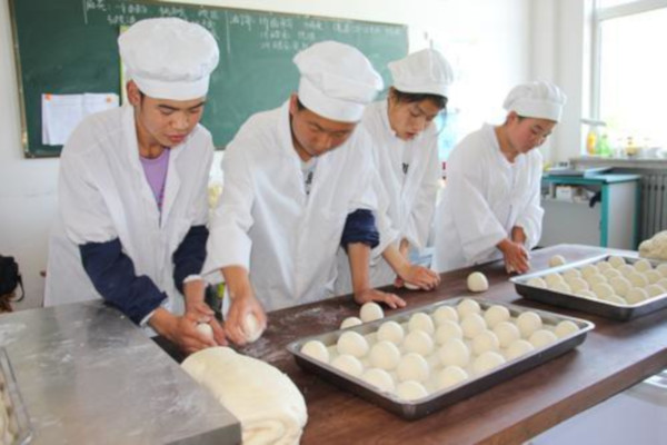 小面培训加盟费